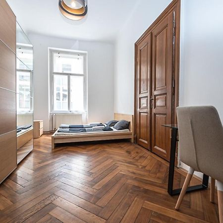 פראג New Town Central Apartment מראה חיצוני תמונה
