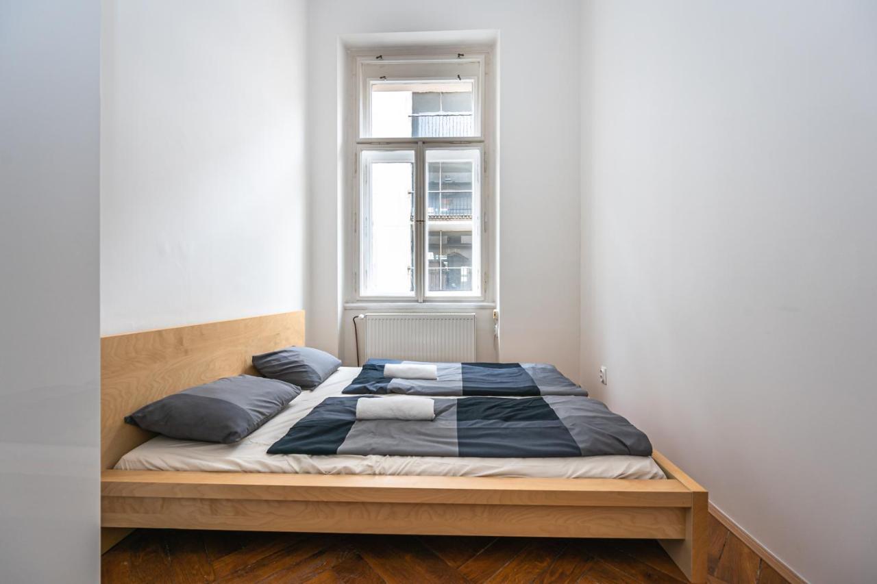 פראג New Town Central Apartment מראה חיצוני תמונה